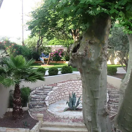 Bohobé Naboty 3* Roquemaure (Gard)